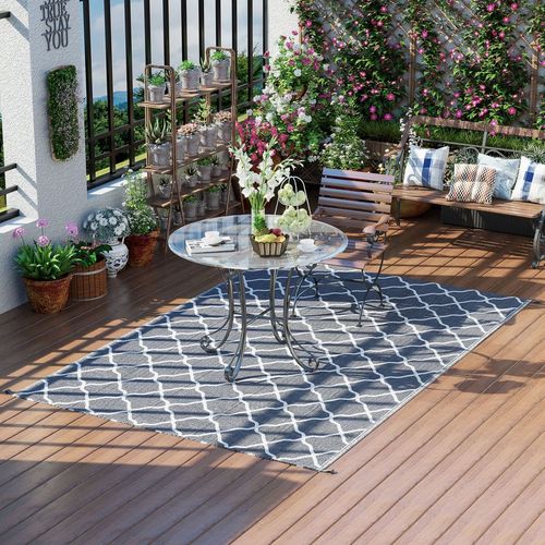 Reversible Outdoor Rug in Grey