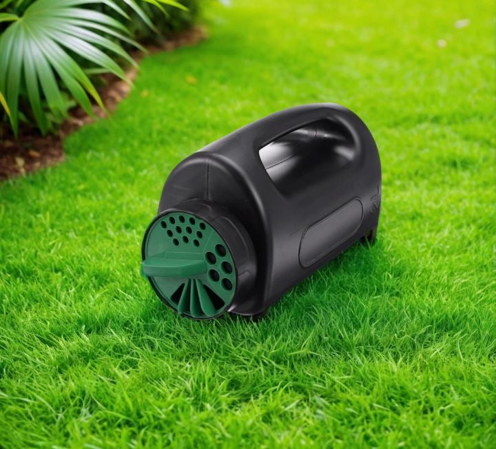 Portable Handheld Lawn Seed Shaker